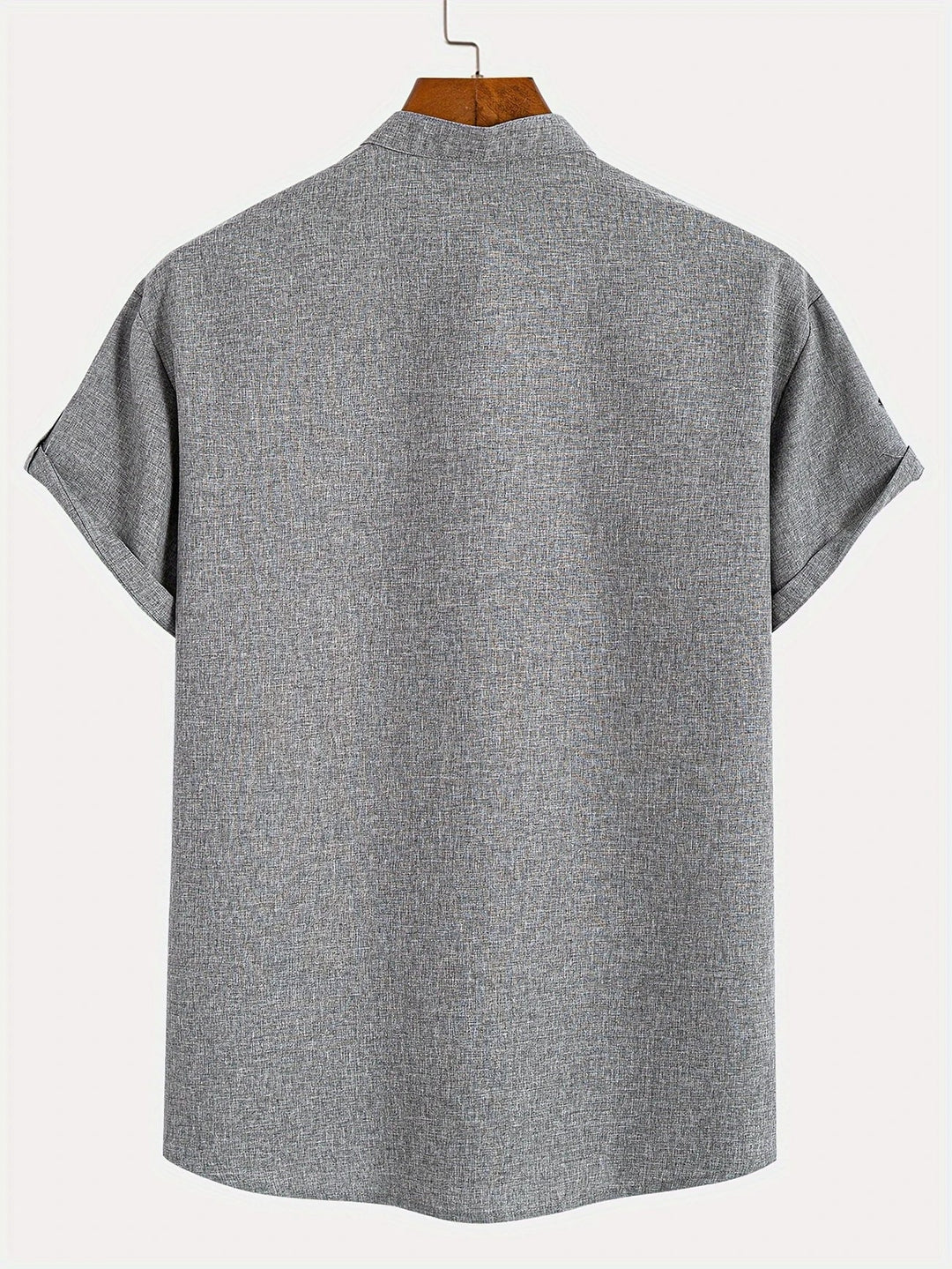Chemise élégante à manches courtes et col montant