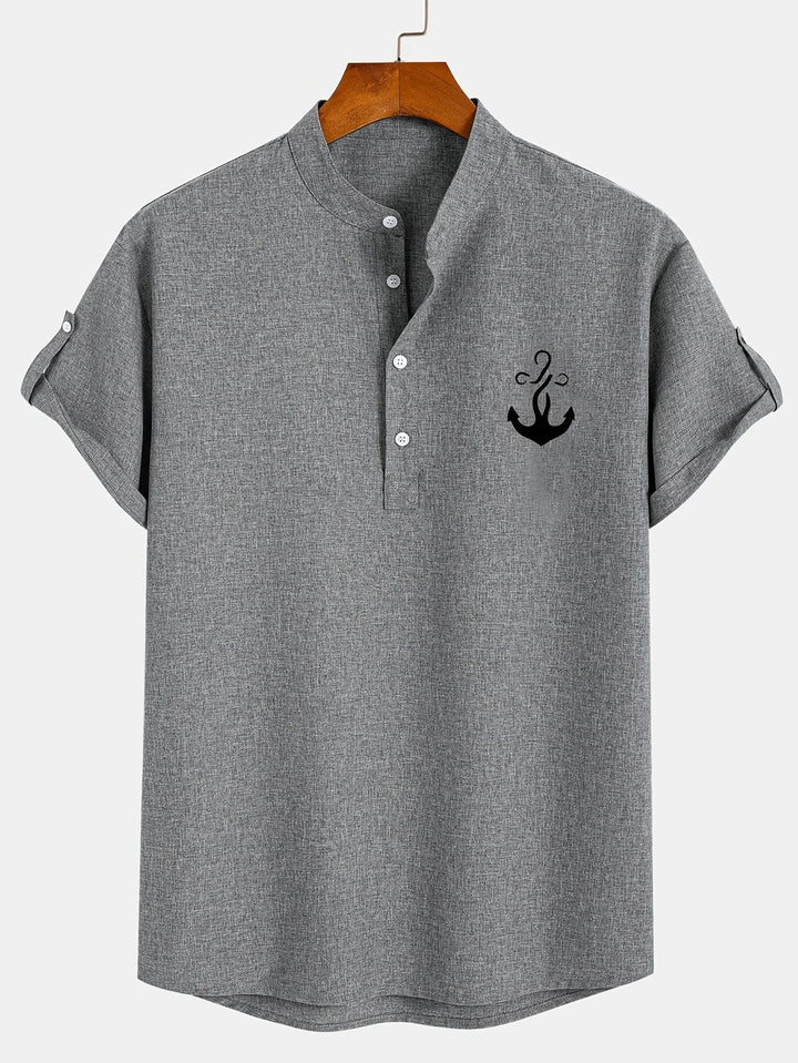 Chemise élégante à manches courtes et col montant