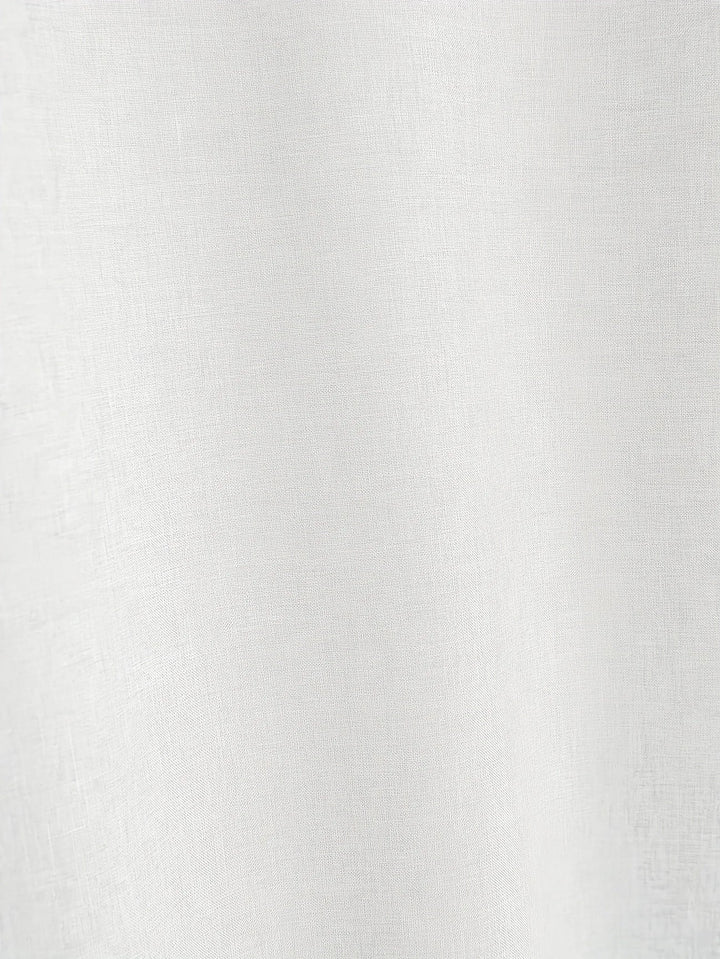 Chemise élégante à manches courtes et col montant