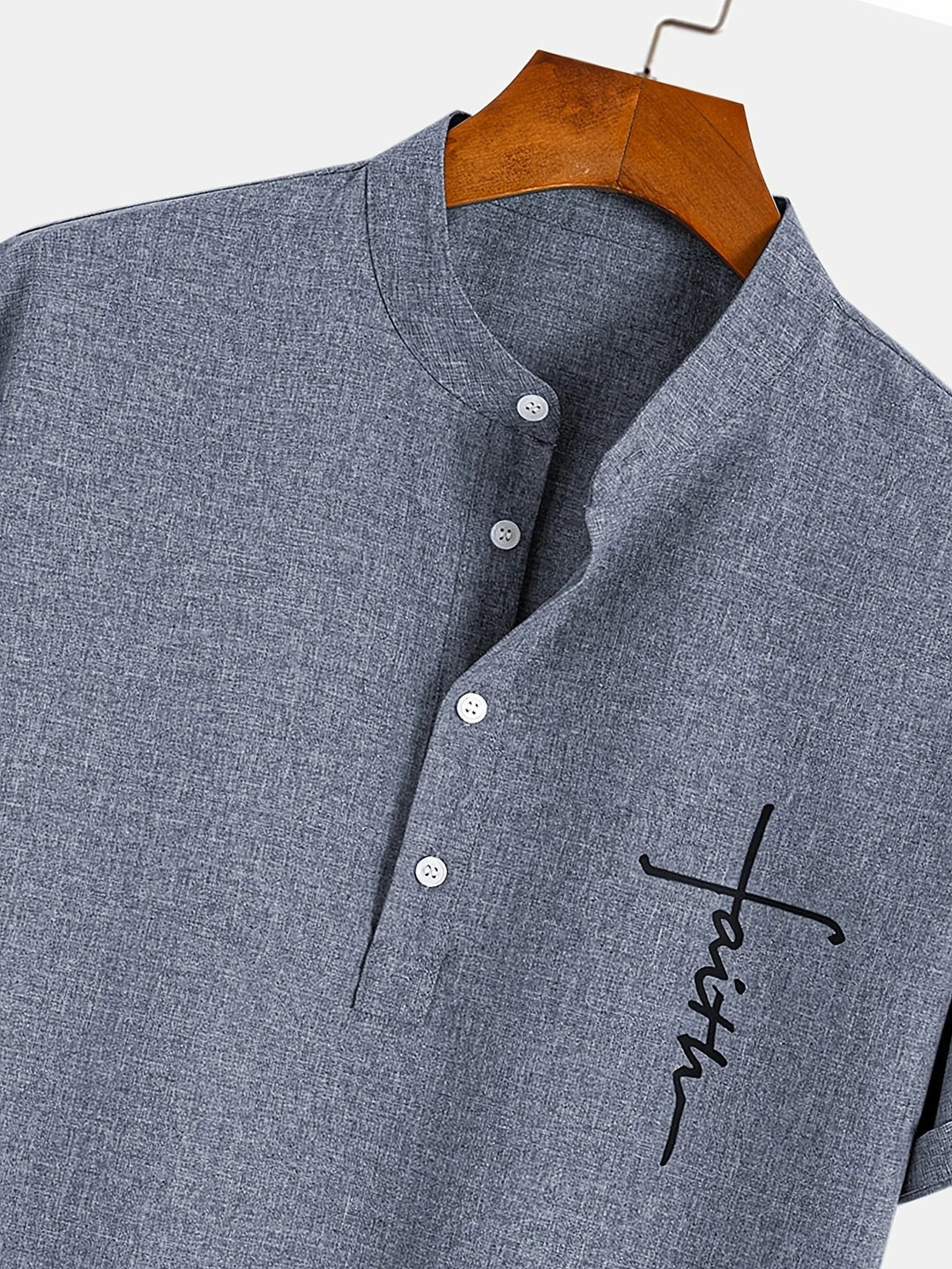 Chemise élégante à manches courtes et col montant