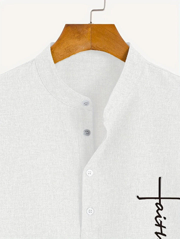 Chemise élégante à manches courtes et col montant